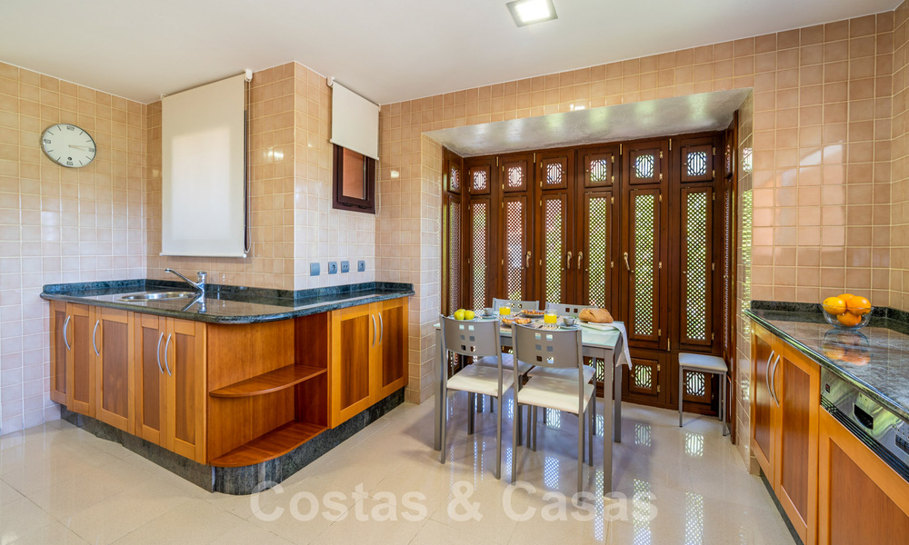 Apartments for sale in La Alzambra, within walking distance of Puerto Banús in Nueva Andalucía, Marbella 807721