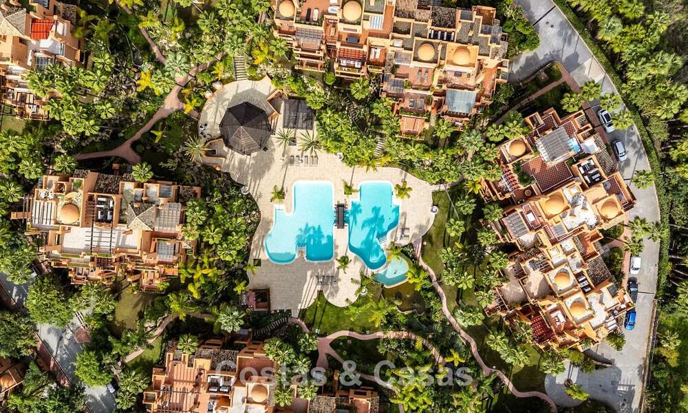 Apartments for sale in La Alzambra, within walking distance of Puerto Banús in Nueva Andalucía, Marbella 807729