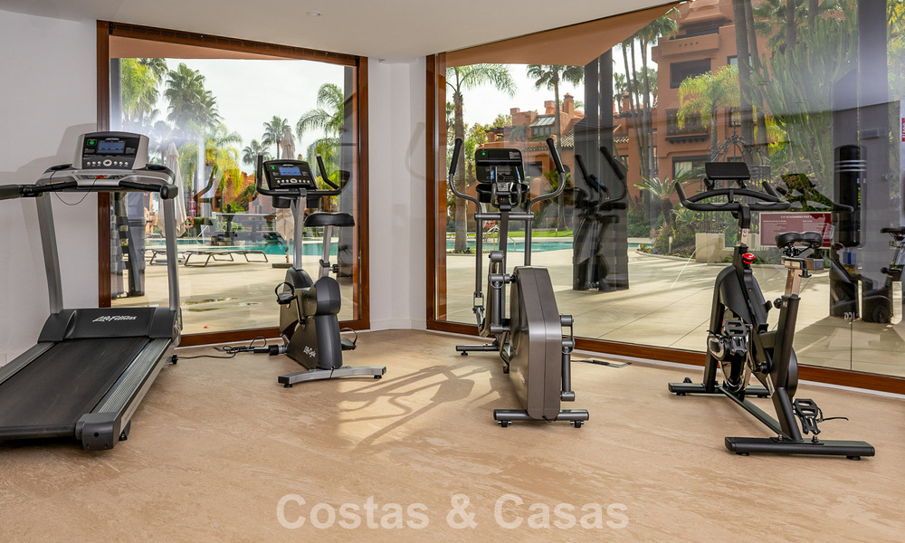 Apartments for sale in La Alzambra, within walking distance of Puerto Banús in Nueva Andalucía, Marbella 807735