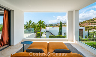Contemporary luxury villa with minimalist design for sale in Nueva Andalucía, Marbella 808112 