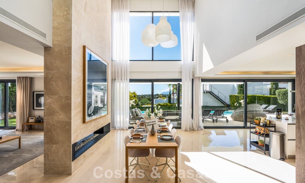 Contemporary luxury villa with minimalist design for sale in Nueva Andalucía, Marbella 808116