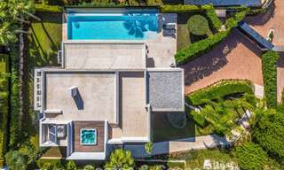 Contemporary luxury villa with minimalist design for sale in Nueva Andalucía, Marbella 808126 
