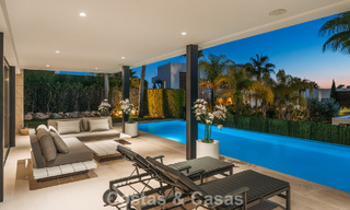 Contemporary luxury villa with minimalist design for sale in Nueva Andalucía, Marbella 808129 