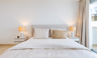 Modern apartment for sale with plunge pool and sea views in a boutique development in Nueva Andalucía’s golf valley, Marbella 808137 