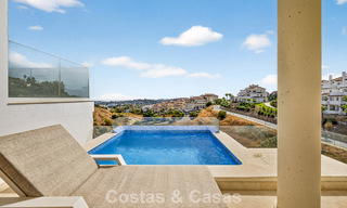 Modern apartment for sale with plunge pool and sea views in a boutique development in Nueva Andalucía’s golf valley, Marbella 808144 