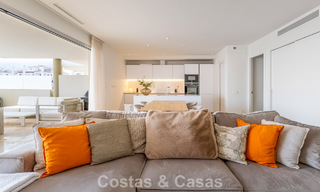 Modern apartment for sale with plunge pool and sea views in a boutique development in Nueva Andalucía’s golf valley, Marbella 808149 