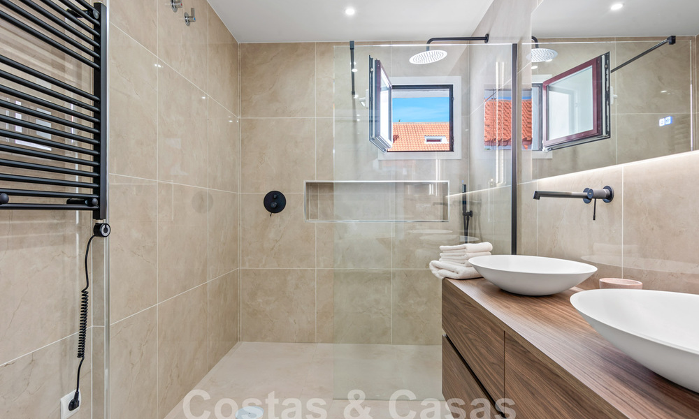 Spacious apartments for sale in La Maestranza just a stone’s throw from all amenities in Nueva Andalucía, Marbella 808265