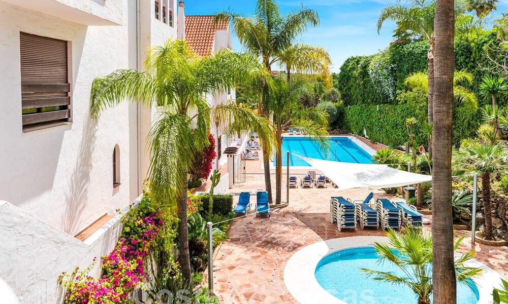 Spacious apartments for sale in La Maestranza just a stone’s throw from all amenities in Nueva Andalucía, Marbella 808281