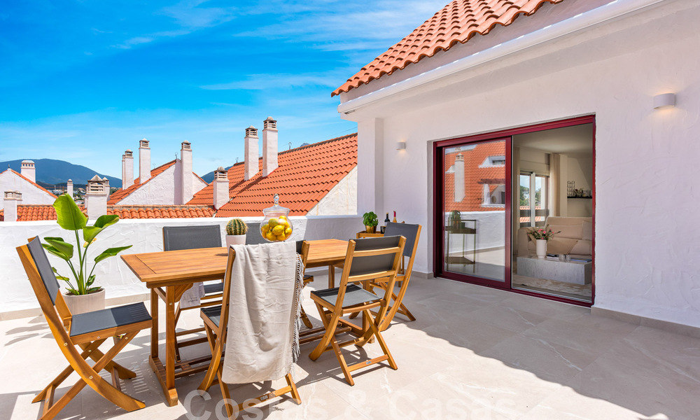 Spacious apartments for sale in La Maestranza just a stone’s throw from all amenities in Nueva Andalucía, Marbella 808287