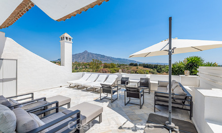 Charming townhouse for sale in a gated community just a stone’s throw from Puerto Banús, Marbella 808520