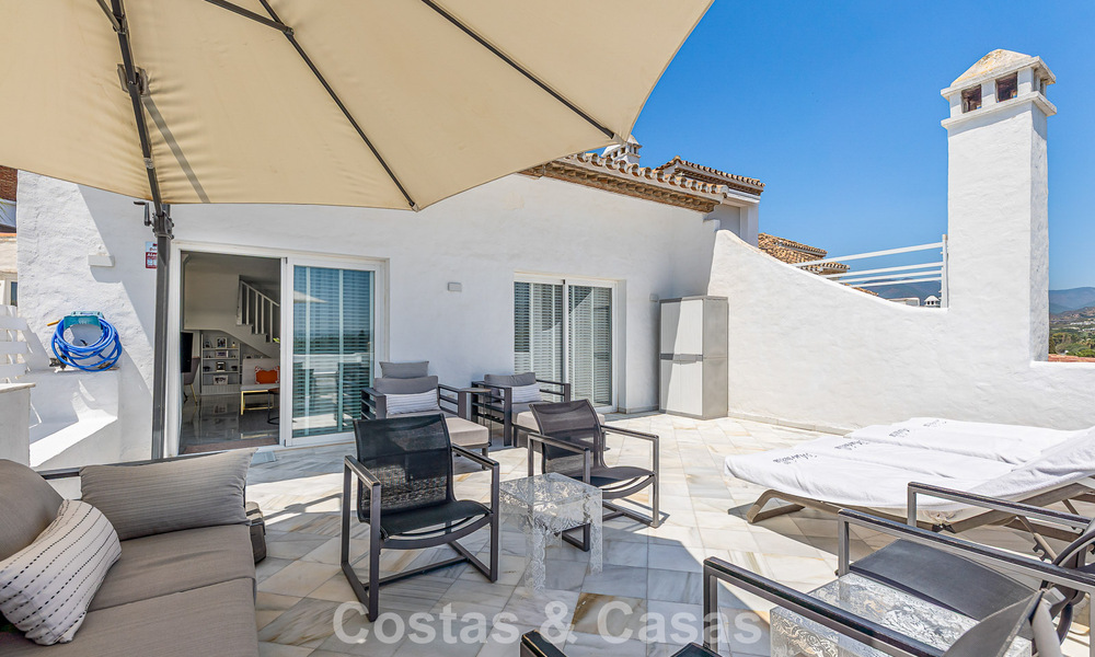 Charming townhouse for sale in a gated community just a stone’s throw from Puerto Banús, Marbella 808521