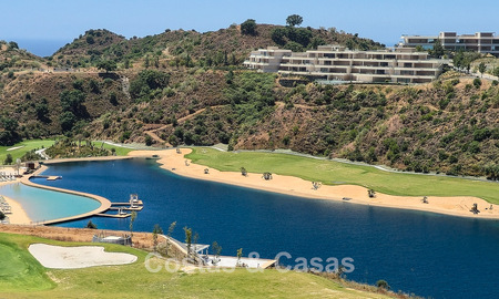 Contemporary luxury apartments for sale in a golf resort in the hills of Marbella - Benahavís 808661
