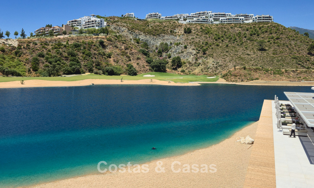Contemporary luxury apartments for sale at the prestigious La Quinta Resort, Marbella - Benahavís 808684