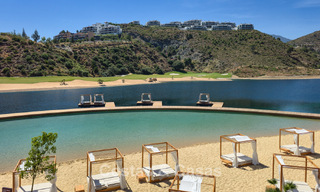 Contemporary luxury apartments for sale at the prestigious La Quinta Resort, Marbella - Benahavís 808688 