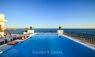 Beachfront luxury apartments for sale, Estepona, Costa del Sol with open sea views 9727 