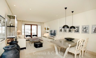 Beachfront luxury apartments for sale, Estepona, Costa del Sol with open sea views 9712 