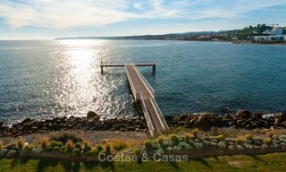 Frontline beach luxury apartment for sale with open sea view, Estepona, Costa del Sol 7968 