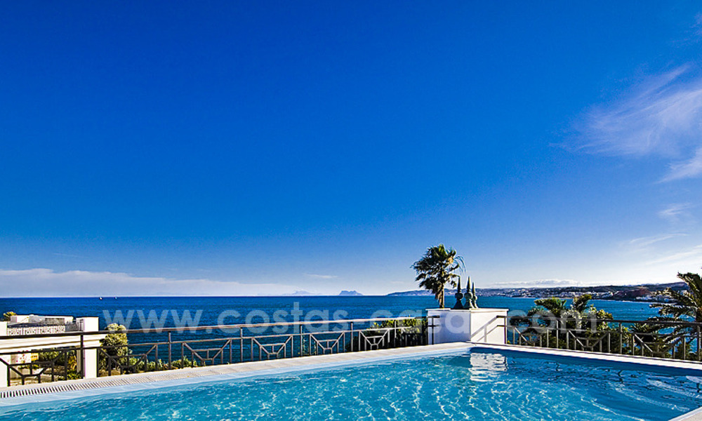Frontline beach luxury penthouse to buy, Estepona, Costa del Sol, first line beach with open sea view and private pool 9855