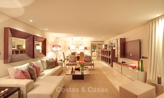 Frontline beach luxury penthouse to buy, Estepona, Costa del Sol, first line beach with open sea view and private pool 9844 