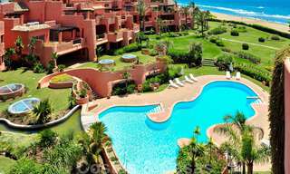 Exclusive beachfront penthouse apartment for sale, frontline beach of Los Monteros in Marbella 37190 