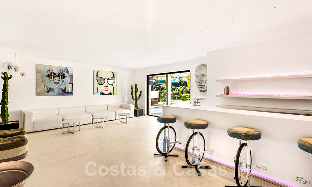 Modern luxury illa for sale in a golf course urbanization in Marbella - Benahavis 49489