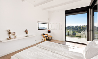 Modern luxury illa for sale in a golf course urbanization in Marbella - Benahavis 49500 