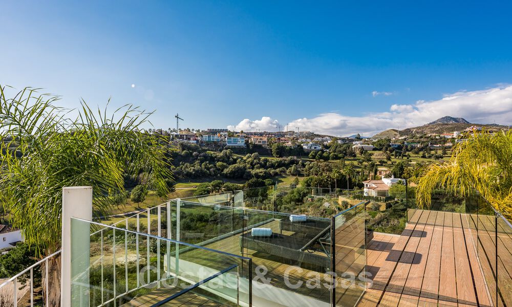 Modern luxury illa for sale in a golf course urbanization in Marbella - Benahavis 49509