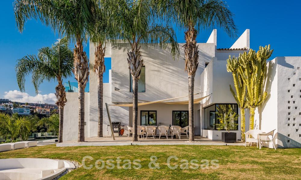 Modern luxury illa for sale in a golf course urbanization in Marbella - Benahavis 49514