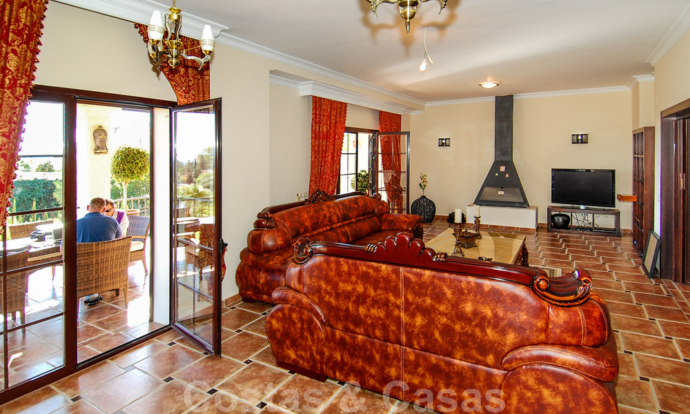 Exclusive modern andalusian villa to buy in Marbella East with sea views 30578