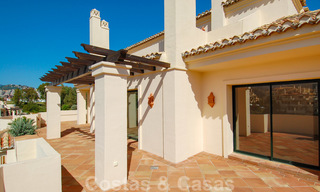Capanes del Golf: Luxury ample apartments for sale surrounded by golf in Marbella - Benahavis 23846 