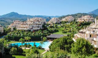 Capanes del Golf: Luxury ample apartments for sale surrounded by golf in Marbella - Benahavis 23862 
