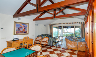 Beachfront exclusive villa for sale in prestigious urbanisation of East Marbella 30528 