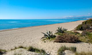 Beachfront exclusive villa for sale in prestigious urbanisation of East Marbella 30533 