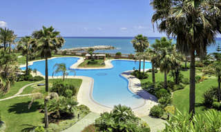 Luxury frontline sea apartments for sale in Malibu, Puerto Banus, Marbella 23151 