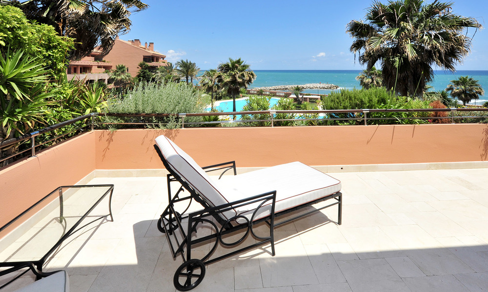 Luxury frontline sea apartments for sale in Malibu, Puerto Banus, Marbella 23195