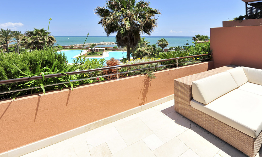 Luxury frontline sea apartments for sale in Malibu, Puerto Banus, Marbella 23196
