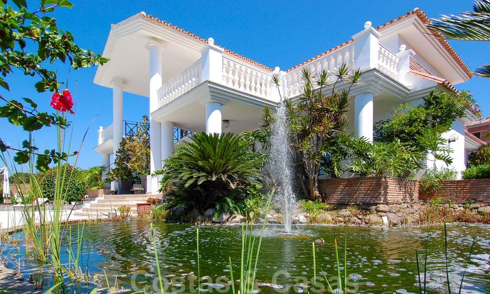 Colonial styled luxury villa to buy in Marbella East. 22575