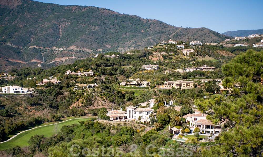 Opportunity! Exclusive golf villa for sale in La Zagaleta in the area Marbella - Benahavis. Highly reduced in price. 28435
