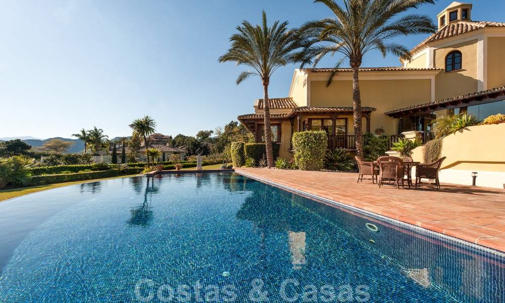 Opportunity! Exclusive golf villa for sale in La Zagaleta in the area Marbella - Benahavis. Highly reduced in price. 28442