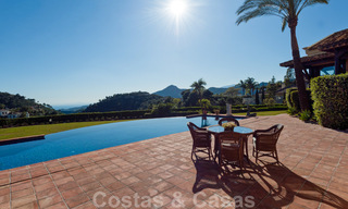 Opportunity! Exclusive golf villa for sale in La Zagaleta in the area Marbella - Benahavis. Highly reduced in price. 28443 