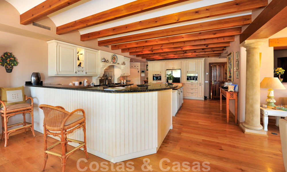 Charming luxury Andalusian style villa to buy in La Zagaleta, an exclusive golf resort in Marbella - Benahavis 20434