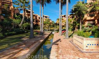 Luxury apartments and penthouses for sale on beachfront complex in San Pedro in Marbella 29897 