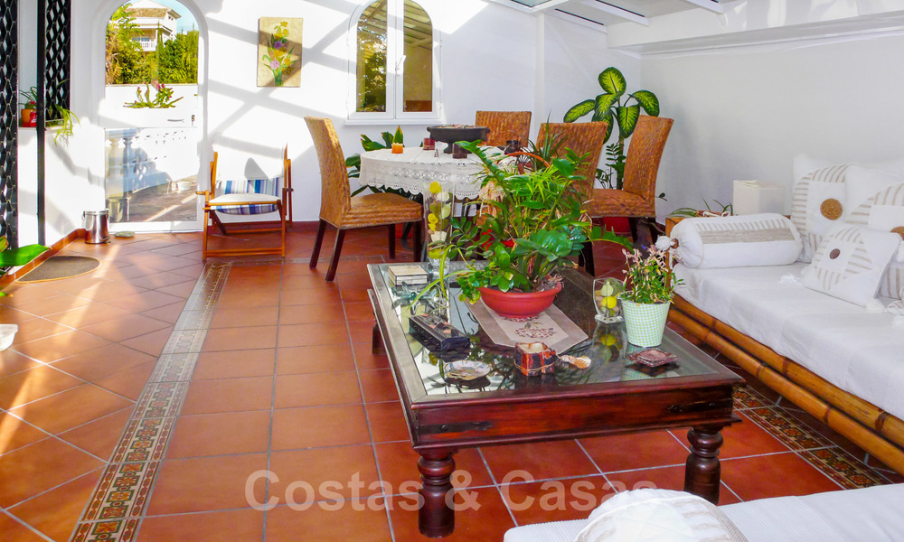 One of a kind villa for sale in a well-known area on the New Golden Mile in Estepona - Marbella 22738
