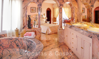 One of a kind villa for sale in a well-known area on the New Golden Mile in Estepona - Marbella 22763 