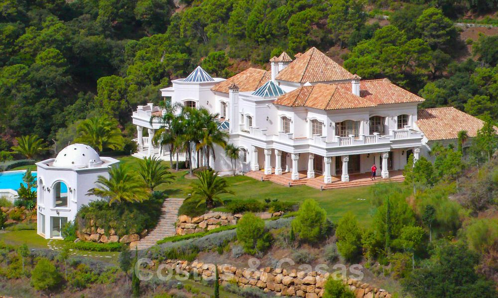 Grand palatial villa for sale in La Zagaleta resort, Marbella - Benahavis 31052