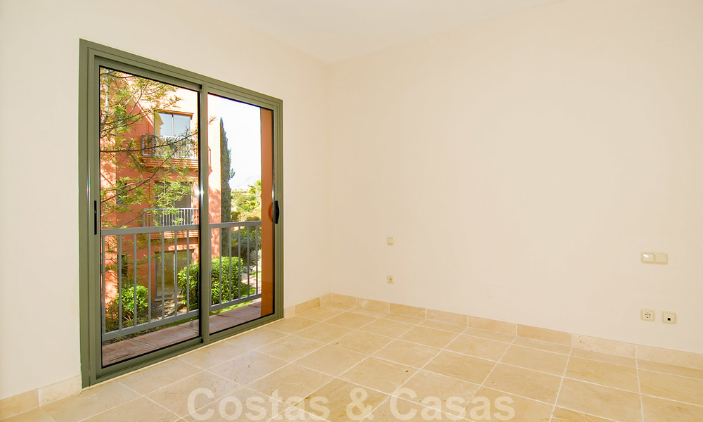 Luxury golf apartment for sale, golf resort, Marbella - Benahavis - Estepona 23496