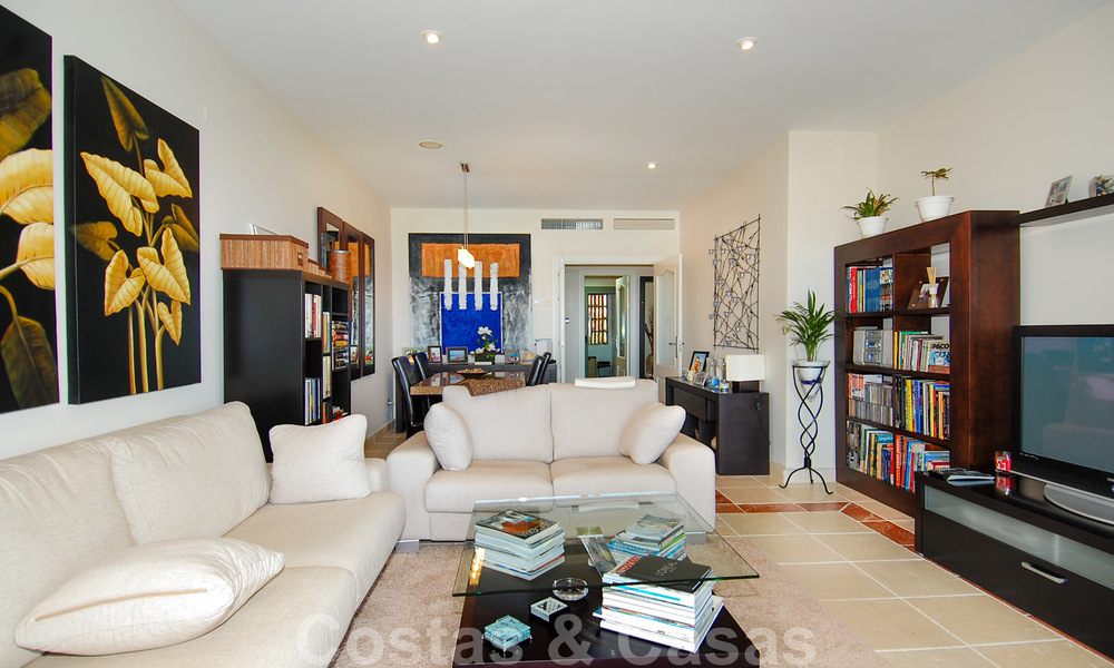 Luxury golf apartment for sale, golf resort, Marbella - Benahavis - Estepona 23504