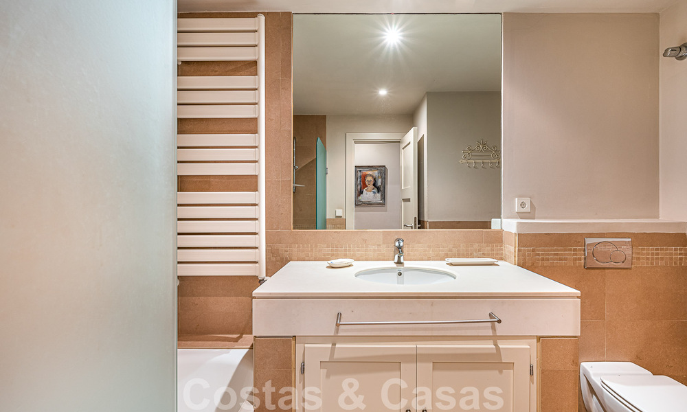 Modern luxury villa for sale in Nueva Andalucia's golf valley, walking distance to Puerto Banus, Marbella 51022
