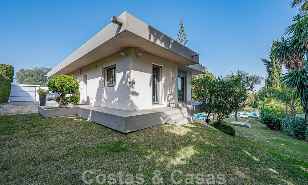 Modern luxury villa for sale in Nueva Andalucia's golf valley, walking distance to Puerto Banus, Marbella 51047