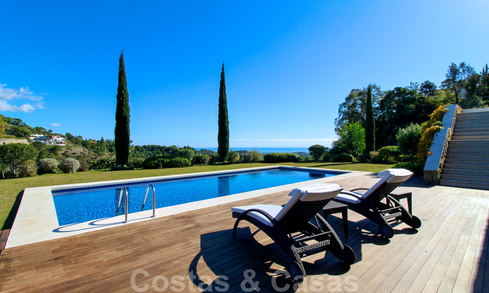 Luxury modern-Andalusian styled villa to buy in gated and secure community in Marbella - Benahavis 31591